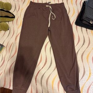 Vuori Women's Cocoa Joggers